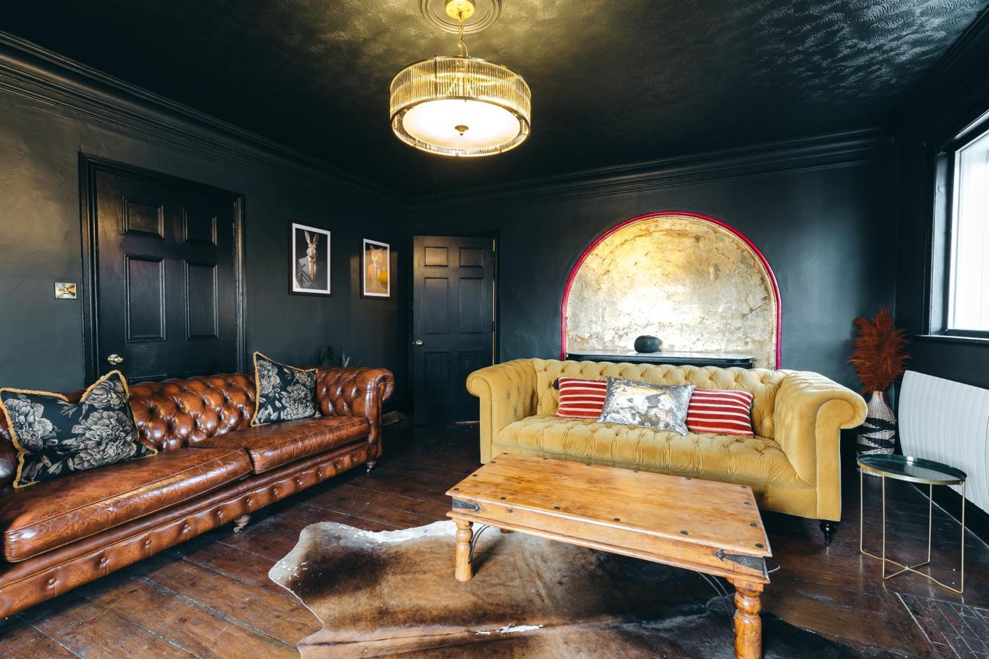 House With A Cinema And Games Room, Sleeps 17 Шрусбері Екстер'єр фото