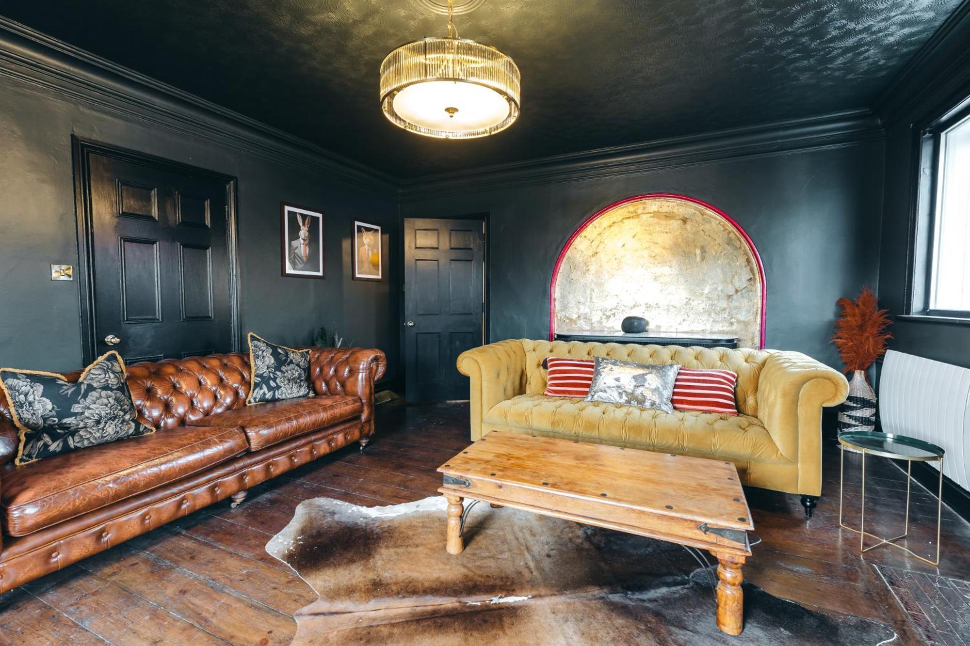 House With A Cinema And Games Room, Sleeps 17 Шрусбері Екстер'єр фото